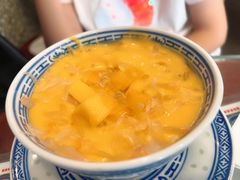 杨枝甘露-广信牛奶甜品世家(台东店)