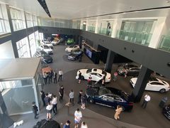 -奔驰上海利星(七宝店)