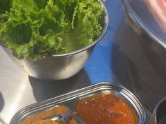 -哈哈碳都·牛肋条无限自助烤肉(宝龙店)