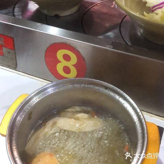 荷塘月色旋转涮吧(山大路店)