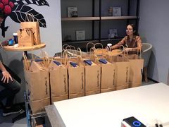 -瑞幸咖啡(杭州绿地中央店)
