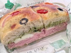 烤大蒜火腿三明治-PAOPAO Bakery&Café(港汇店)