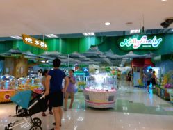 -莫莉幻想儿童乐园(深圳南山欢乐颂店)