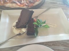 -Hai Bar And Grill