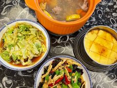 -爱的果实月嫂育婴师(世纪东方店)