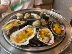 -围炉肉舍•炭烤活鳗•丹东海鲜烤肉(步行街店)