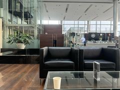 -天津波士信达奔驰4S店(卫津南路店)