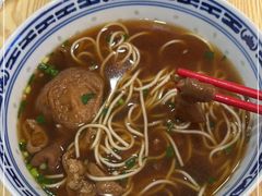 -鲁达面馆本帮风味(共康东路店)