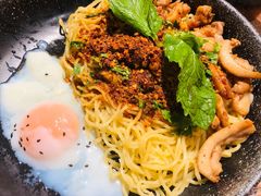 麻辣嫩鸡面-千金一碗·宝岛一村(韩国街店)