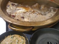 -沸炉重庆老火锅(军事博物馆店)