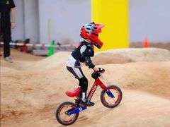 -八爪矩阵极限运动馆·儿童平衡车·感统训练(南海子公园校区)