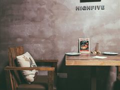 大堂-HIGH FIVE哈福手工汉堡(桂林路店)