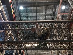 -超人空间竞技场·轰趴团建蹦床主题公园