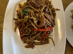 炸香椿芽-闻道食府烙饼卷带鱼(原车耳营店原大觉寺店)
