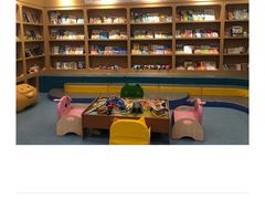 -戊辰亲子游泳俱乐部