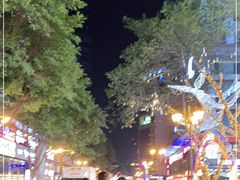 -八一路好吃街(雨田商务大厦店)