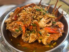 -凤凰路何眼镜香辣蟹(花果园店)