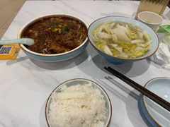 -犇逸·乐山跷脚牛肉·四川现炒(览海店)