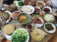 -岩保农家乐