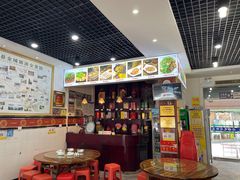 -邹胖哥好好吃餐馆(荔波美食街店)