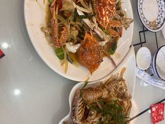 -覃记海鲜美食餐厅