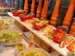 -锦厨国际自助餐厅 · 云端景观 (昆明索菲特大酒店)
