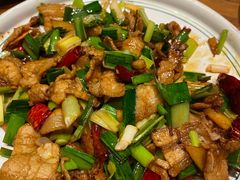 -云海肴·汽锅鸡·云南菜(天山百盛优客店)