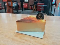 黑金焗烤嫰芝士-DEMO黛慕蛋糕(中泰店)