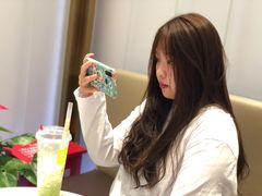 -奈雪的茶(湖滨银泰in77C区PRO店)