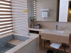 -兴芮温泉度假区