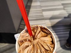 巧克力扁桃仁-DQ·蛋糕·冰淇淋(南开大悦城2F店)