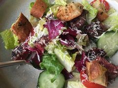 凯撒沙拉-圣丰索菲特·法国餐厅