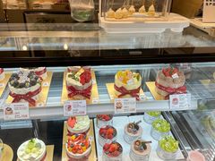 -花花卷卷·鲜食蛋糕(静安久光百货店)