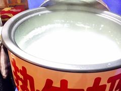 -布尔津河堤夜市