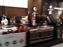 -星巴克臻选(上海今潮8弄店)