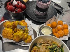 -W COLLECTIVE  DESSERT SHOP