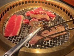 -铭牛烧肉·和牛海鲜自助(高新月牙湖店)
