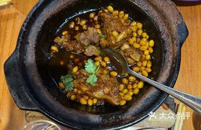 Signature Pot-Braised Pig Trotter