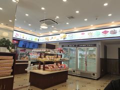 -红宝石·鲜奶小方·海派西点房(南丹店)