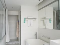 -郑州建业艾美酒店