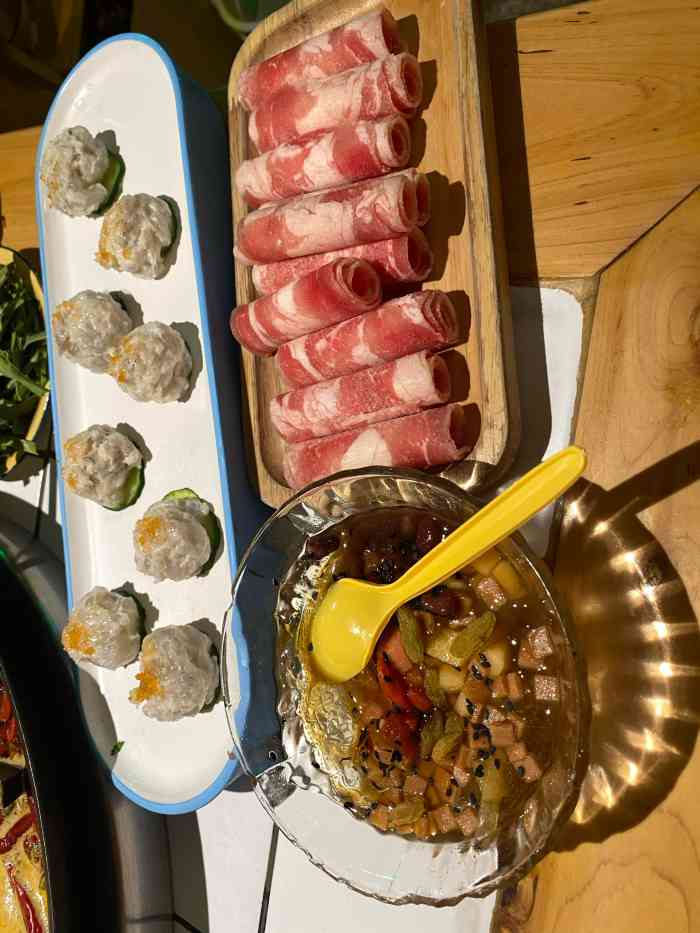 瓜西西火锅(洪崖洞店)-"好吃.去洪崖洞走的小路,正好经过此家店.