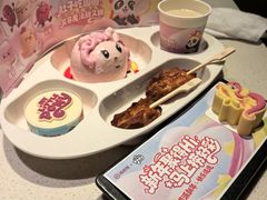 -海底捞火锅鲜切牛肉主题店(长寿路店)