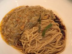 蟹黄金面-馋三尺蟹粉小笼(人民广场店)