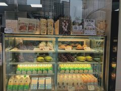 面包甜点陈列柜-喜茶(武汉范湖万达广场店)