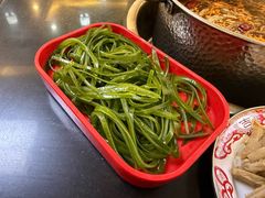 -乳仔牛牦牛汤锅 烤羊排(松潘古城店)