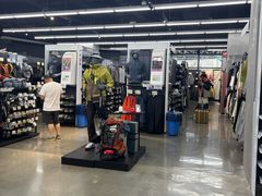 -迪卡侬(大英山店)
