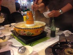 -鲜入围煮花胶鸡海鲜火锅