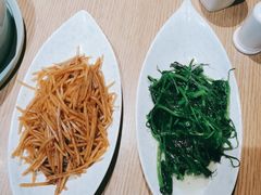 -渝信川菜 · 川味家常菜(财富购物中心店)