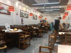 -地锅公社·现炒地锅鸡·地锅鱼·夜宵(罗锦路店)
