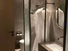 -舍居智能酒店(深圳宝安翻身地铁站店)